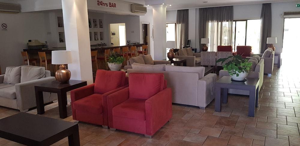 Helios 2 Paphos Exterior foto