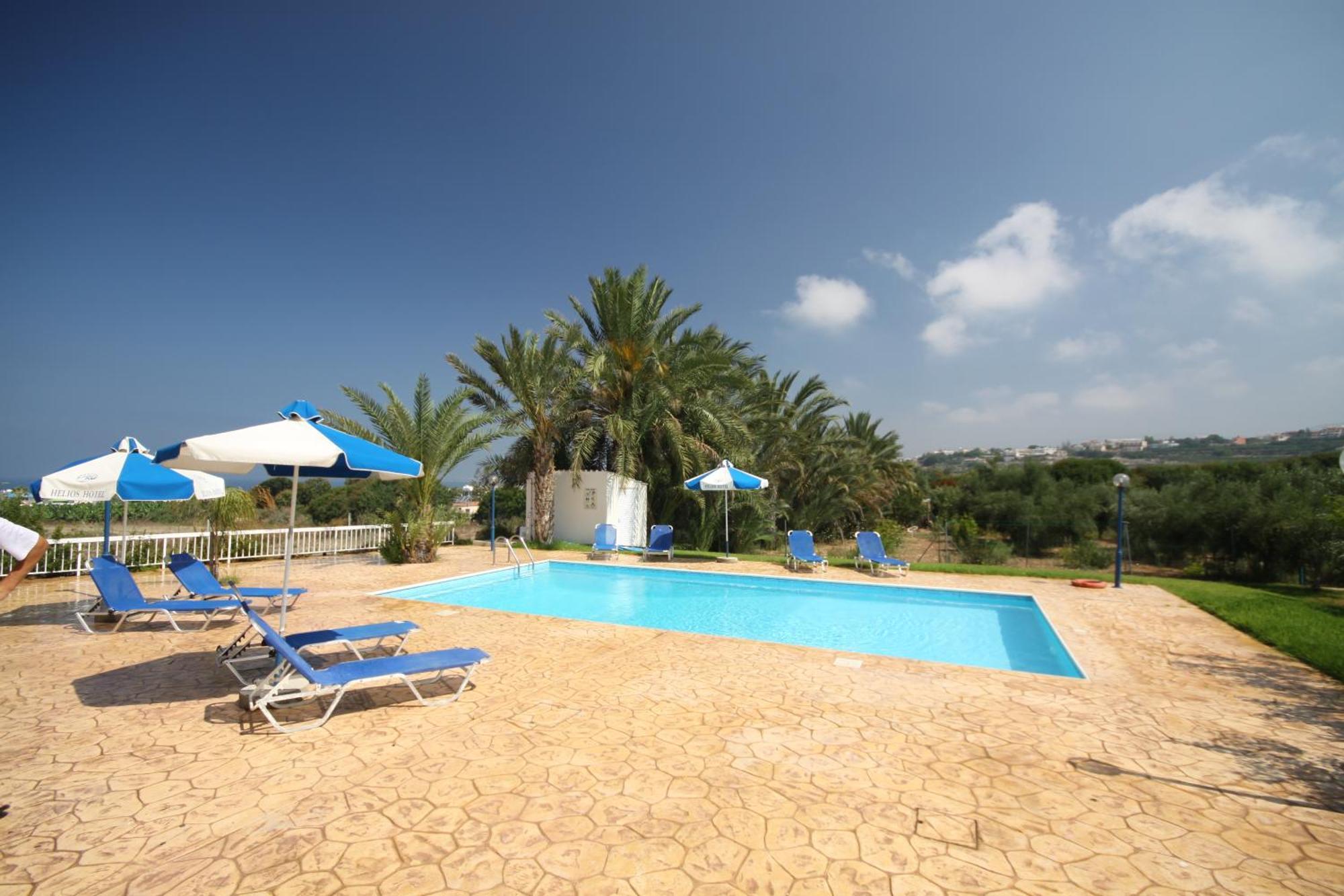 Helios 2 Paphos Exterior foto