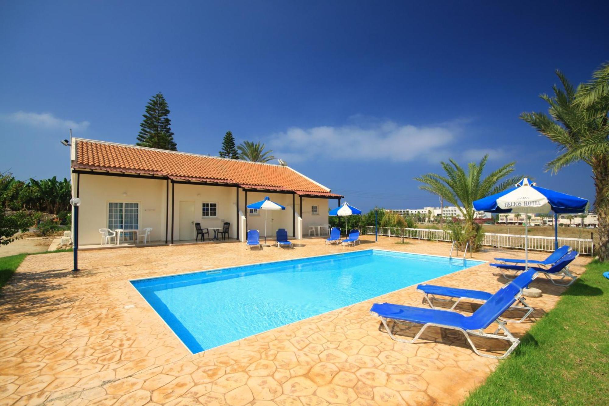Helios 2 Paphos Exterior foto