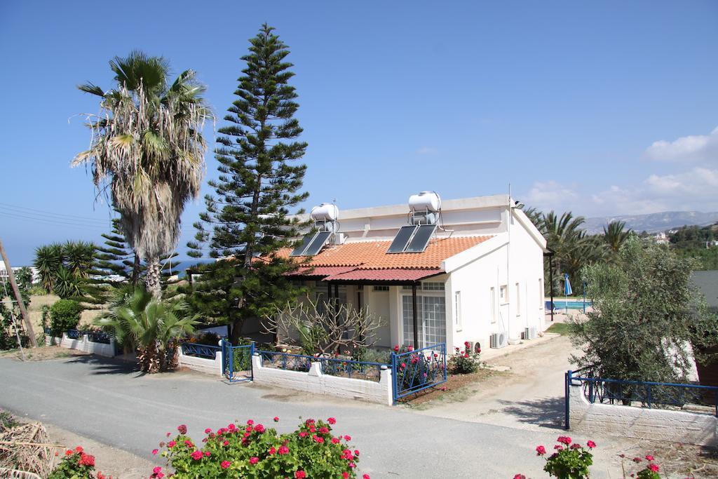 Helios 2 Paphos Exterior foto